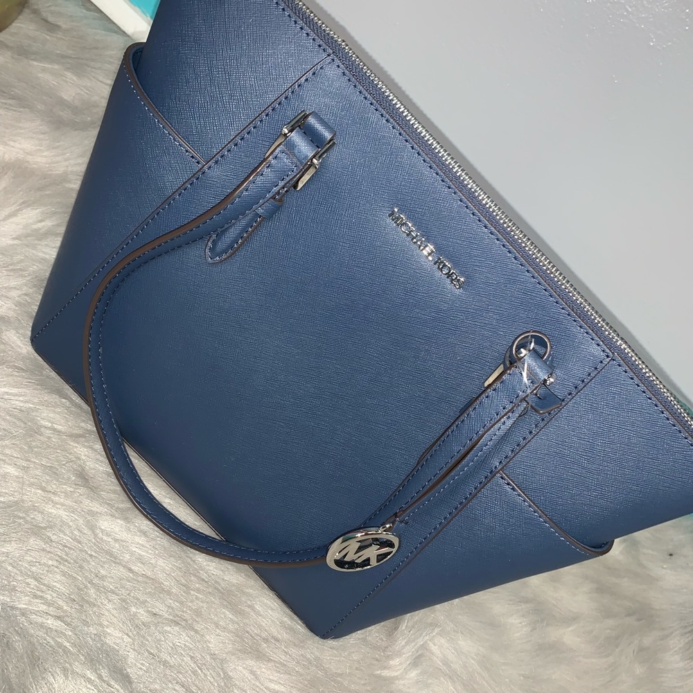 Large Navy Blue Leather Michael Kors Shoulder Bag